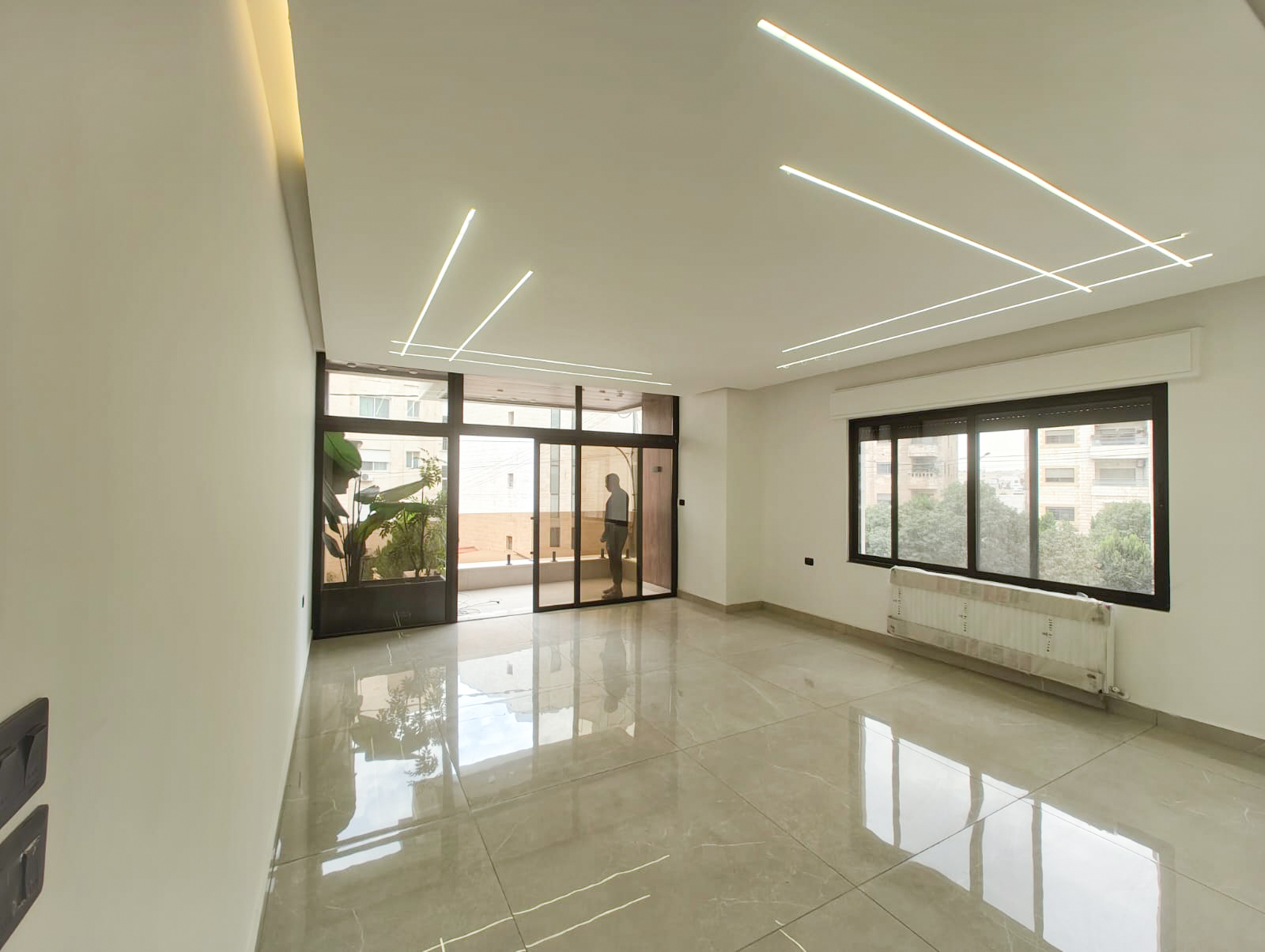 fb3257f3-c552-4cd8-92a7-32af9457338d copy.jpg